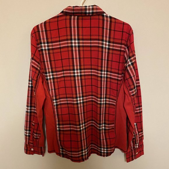 Love Ellen Women's Plaid Button-Down Shirt - Picture 2 of 4